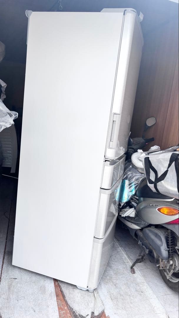 冷蔵庫　SHARP 大型　2019年製　送料設置無料