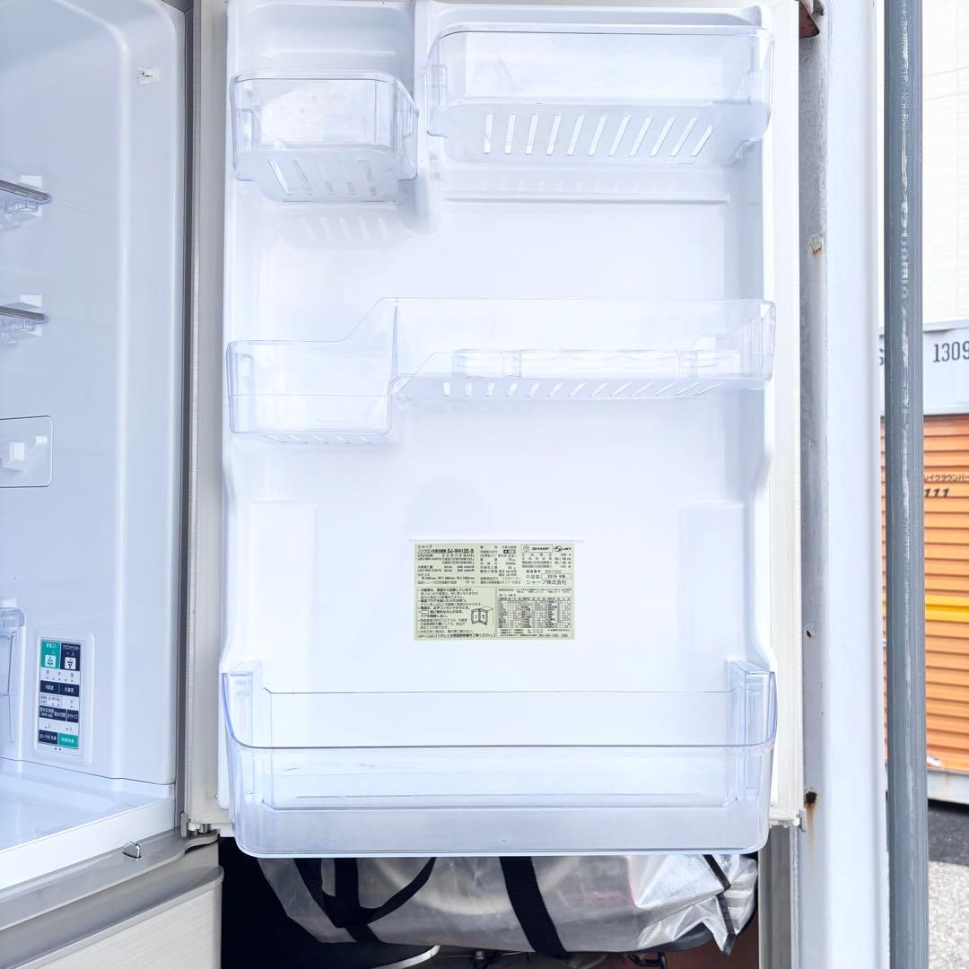 冷蔵庫　SHARP 大型　2019年製　送料設置無料