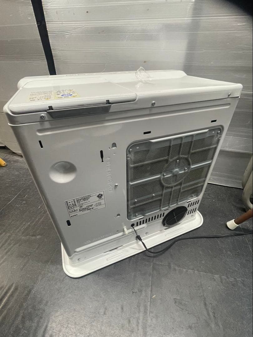 ハイグレードモデル　CORONA 石油ファンヒーター 2019年製