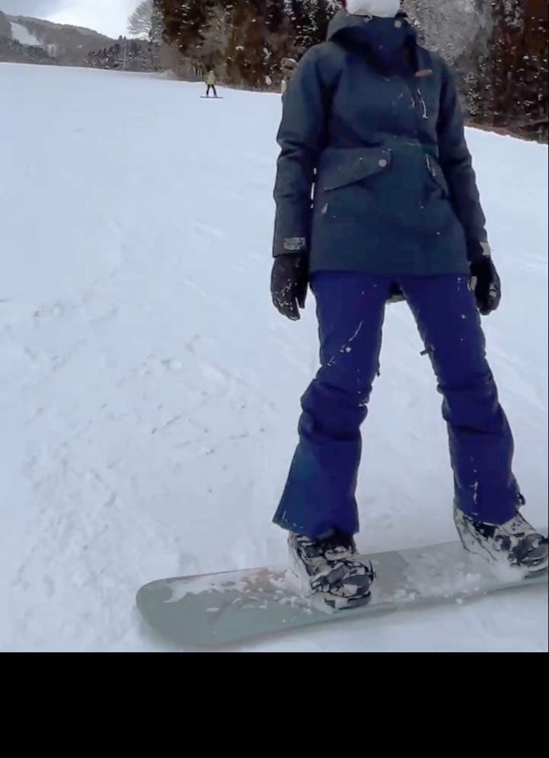 ROXY 女性用スノボウェア