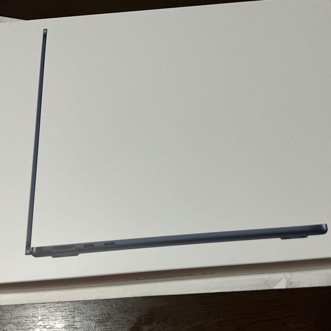 MacBook Air M2 2022 13.6inch(UKキー)バッテリ新品