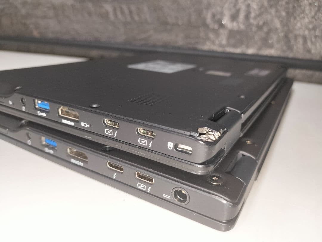 富士通 美品 corei7 第11世代 と 第8世代 計2台 起動ジャンク