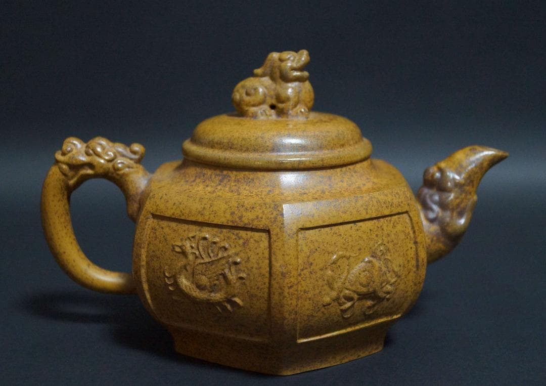 中国宜興紫砂 陸建平造 紫砂細工急須 浮き彫り『四神文』造形紫砂壺 獅子摘