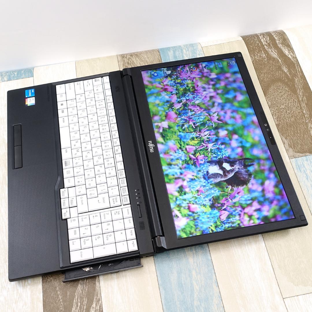 超高速大容量新品ＳＳＤ１ＴＢ搭載✨美品の２０２３年製✨１２世代ｉ５に大容量メモリ