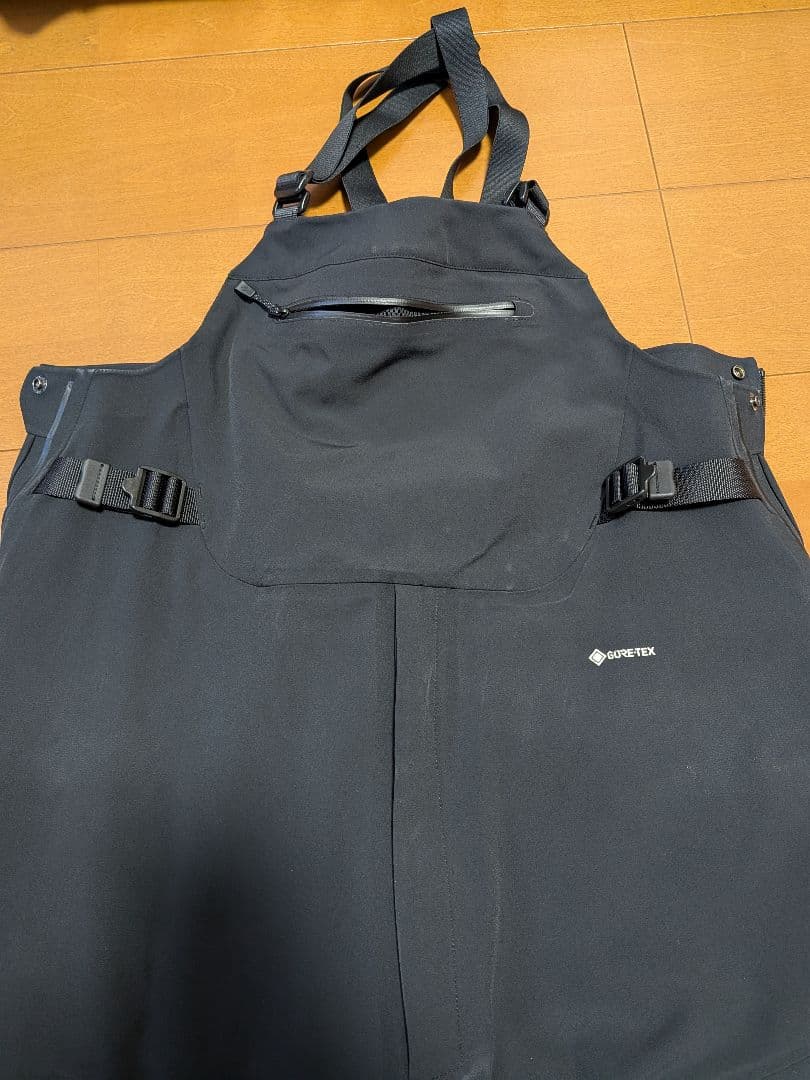 モンベル　パウダートラックビブ　ビブパンツ　ゴアテックス　Mサイズ