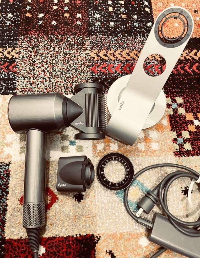 ダイソン Supersonic HD15 コッパー　ヘアドライヤー　動作良好