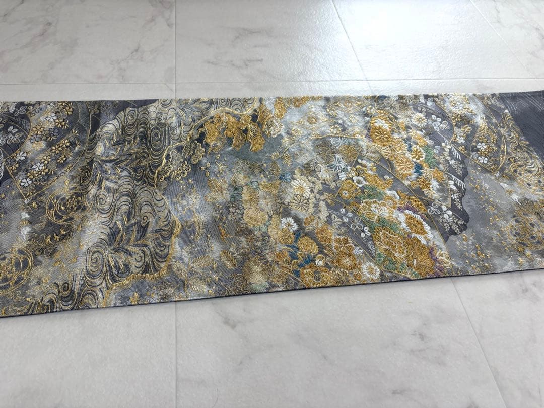 袋帯 六通 扇 松 菊 紅葉 牡丹 流水 唐織 刺繍