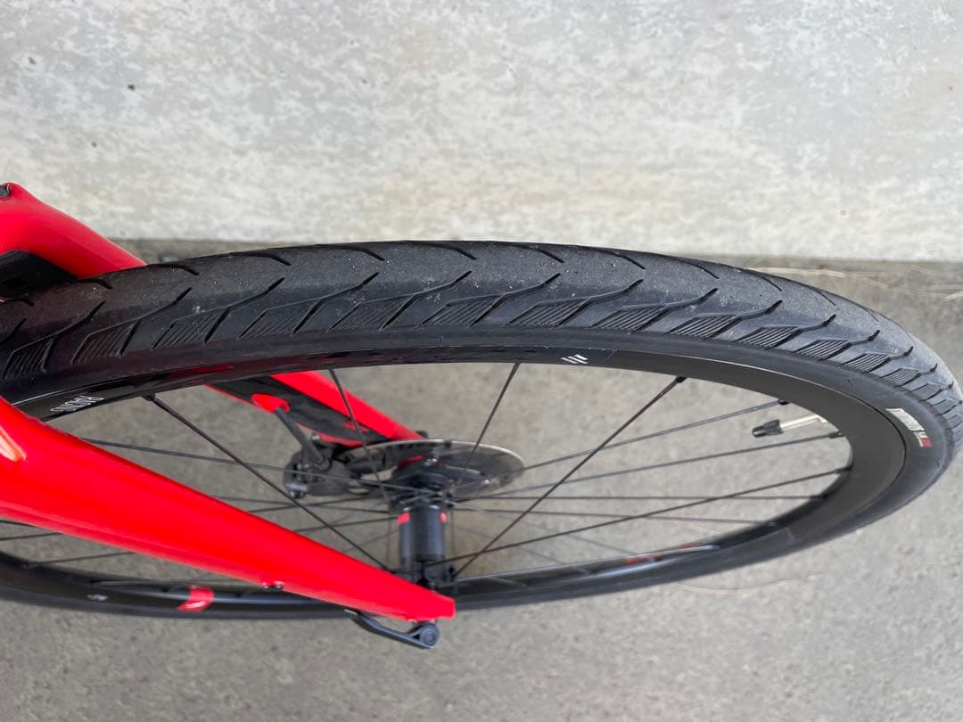 スペシャライズド　シラス　スポーツ　クロスバイク　油圧ディスクブレーキ