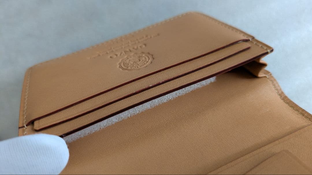 ganzo コードバン 通しマチ名刺入れ　ダークグリーン