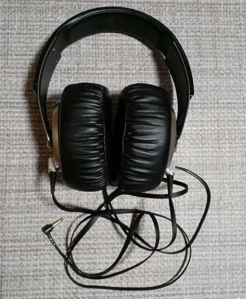 ソニー　SONY　ヘッドフォンMDR-XB700　EXTRA BASS