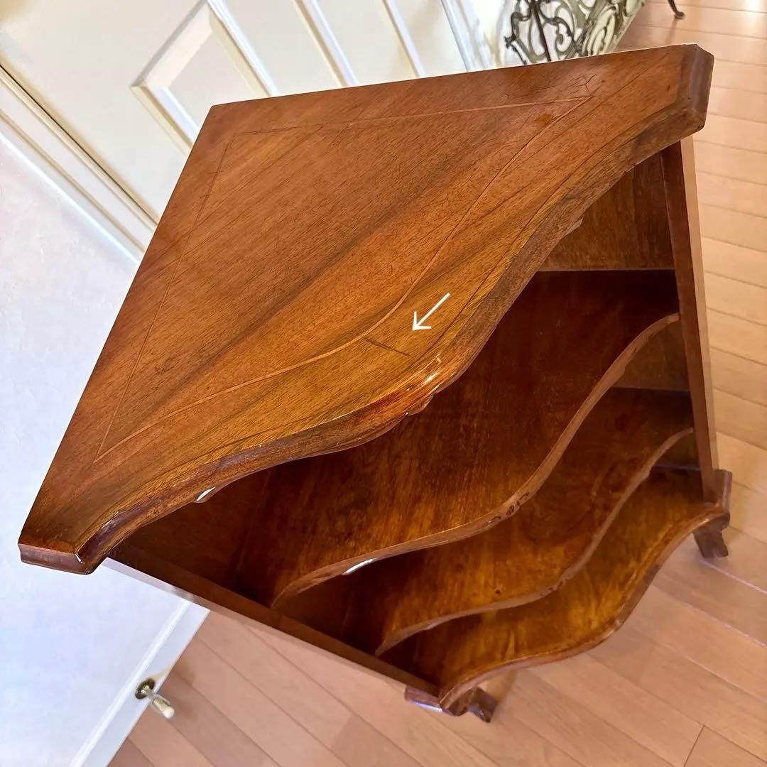 カモミール様 ご購入☆イタリア アンティーク 猫足 3段 飾り棚(レース付き)