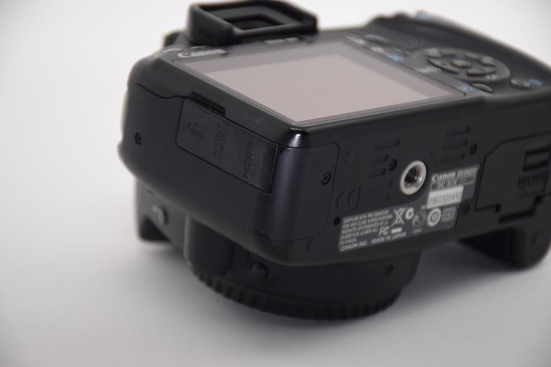 ⭐届いてすぐ使える⭐ Canon Kiss X3 一眼レフカメラ 人気機種 入門