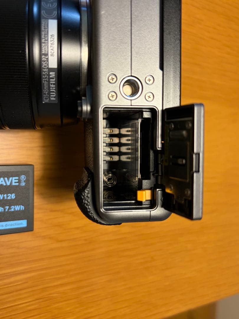 FUJIFILM X-T100 レンズキット　ダークシルバー