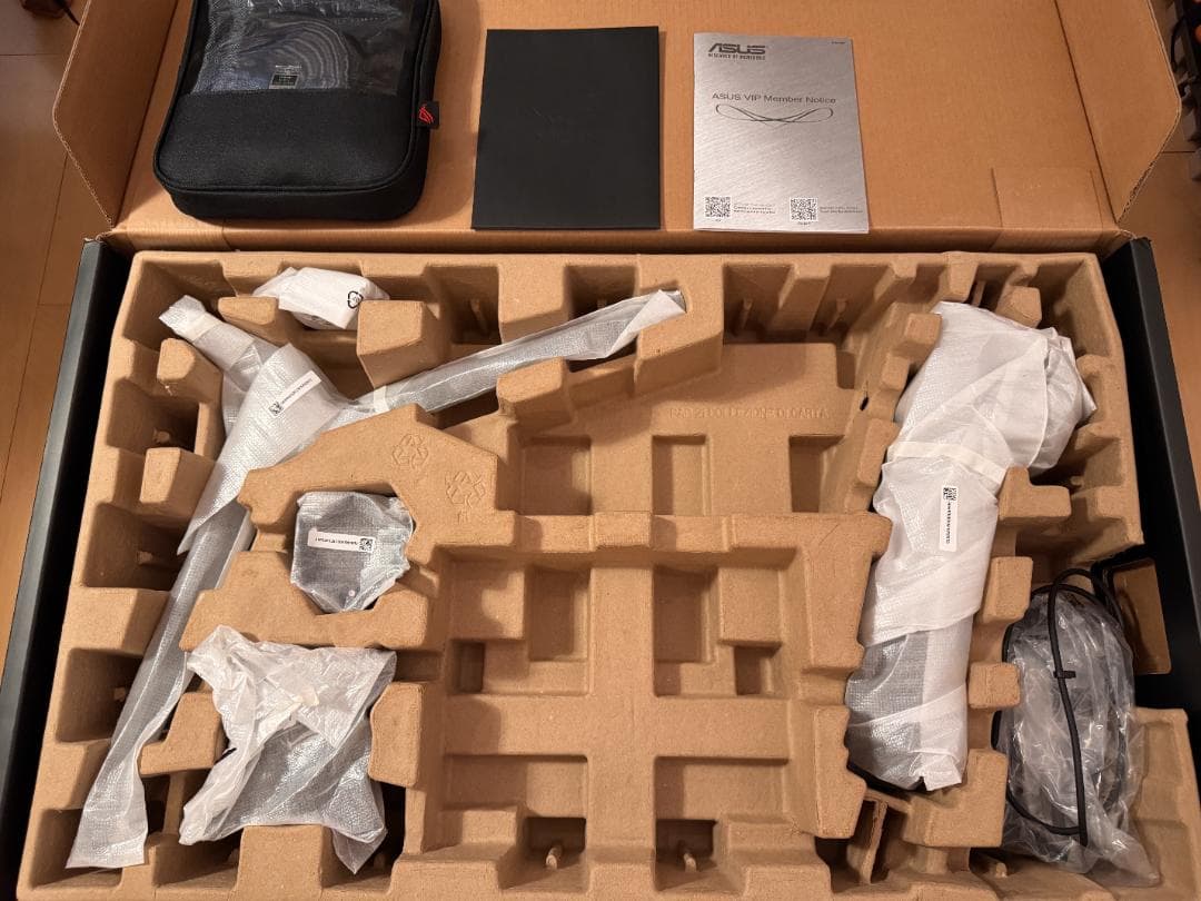 有機OLED！ROG Swift OLED PG32UCDMゲーミングモニター