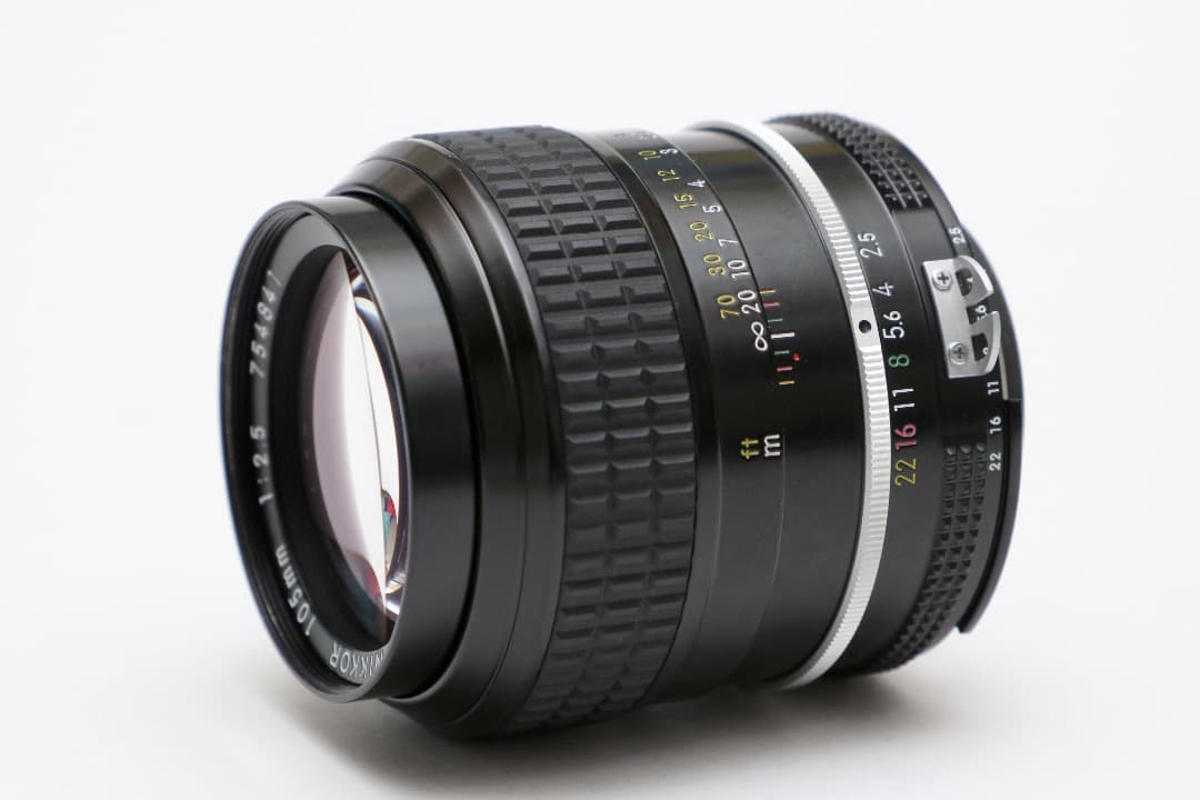 ニッコール　105mm  F2.5　（マニュアルフォーカス）　オールドレンズ
