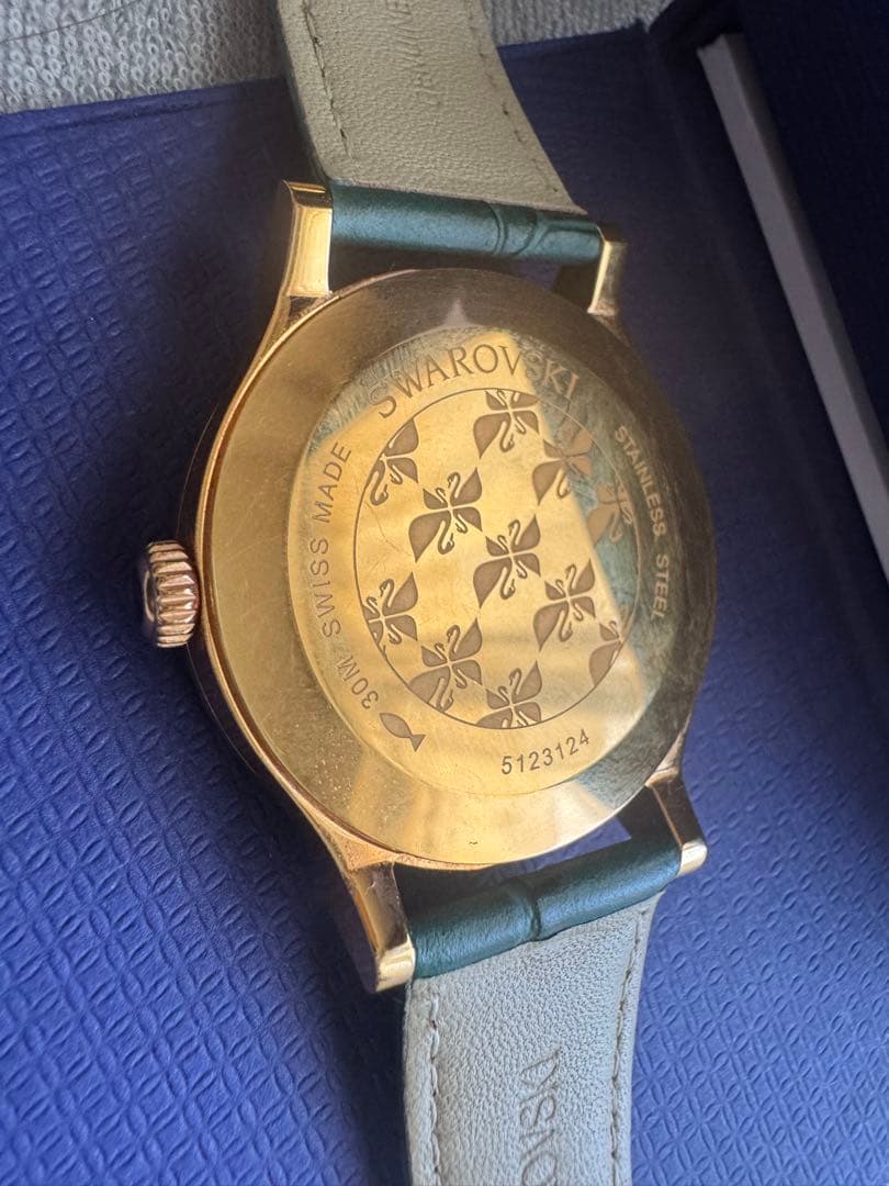 ピカフ……専用SWAROVSKIス希少時計／初期モデルオクテア／レザー新品電池