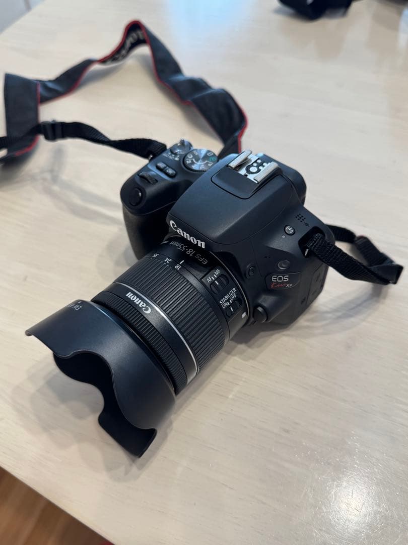 Canon EOS Kiss X9 ブラック ダブルズームキット バッグ付き