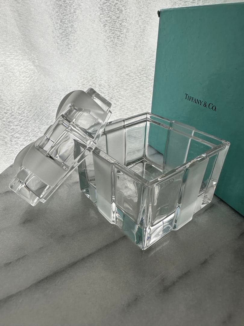 【未使用品】ティファニー　クリスタルのリボンボックス