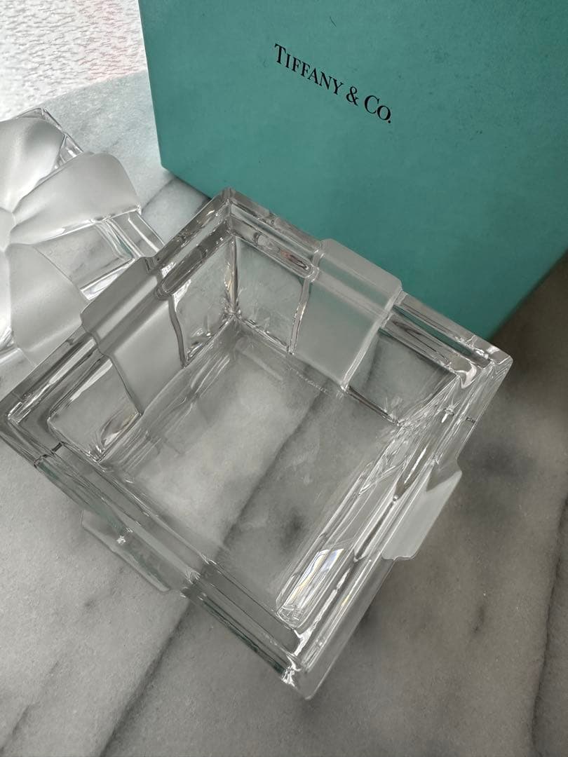 【未使用品】ティファニー　クリスタルのリボンボックス