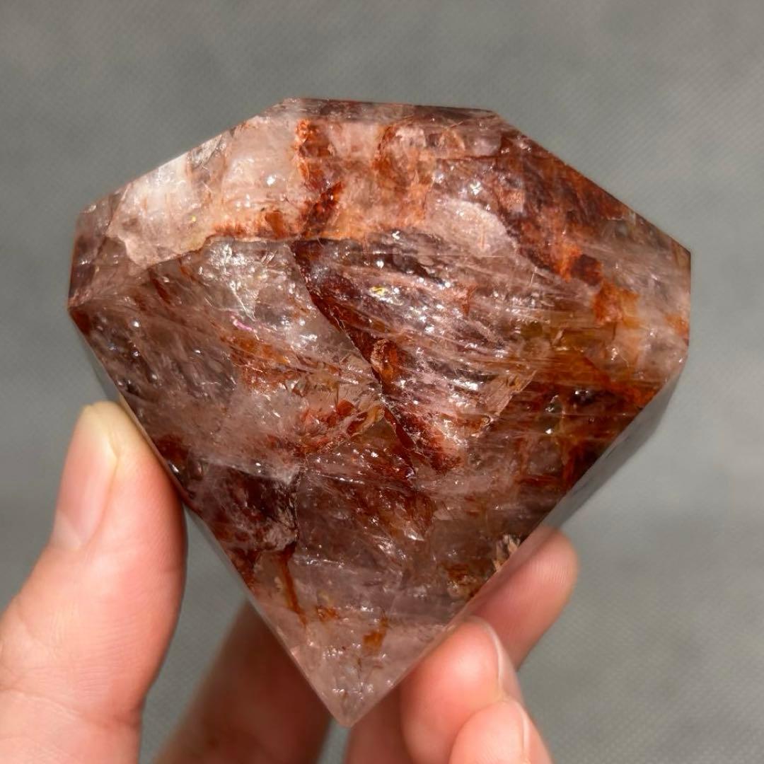 ダイアモンド型　ファイヤークォーツ　虹あり　225g