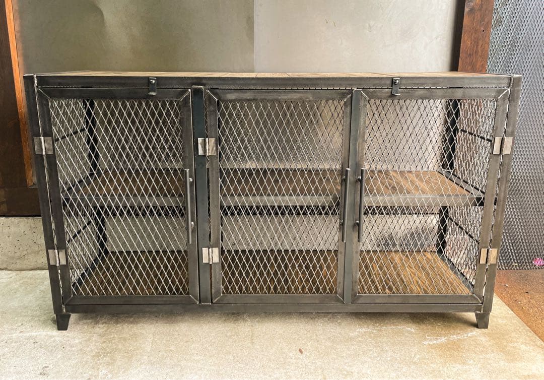 アイアンキャビネットA［ワイド］　アイアン家具　ラック　ディスプレイ　シェルフ