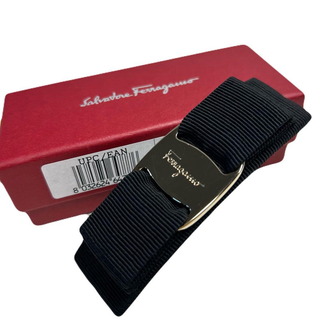 【美品】Salvatore Ferragamo 黒リボンバレッタヘアアクセサリー