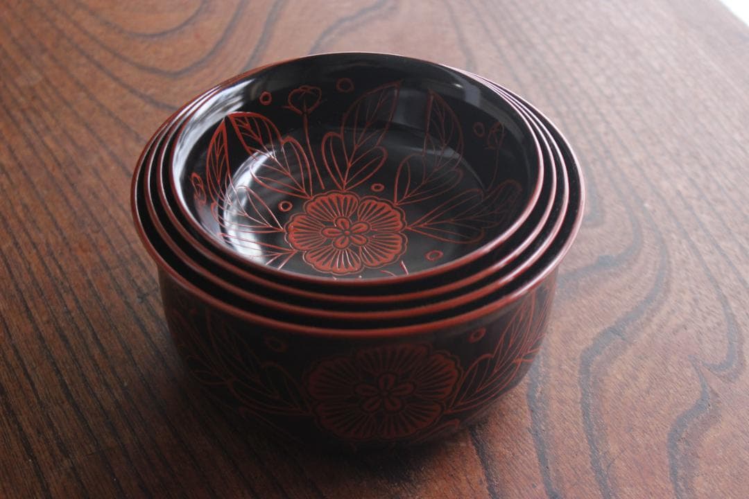 時代逸品！端正な爪朱黒漆に風情ある木芙蓉文の美しい吉野塗の四つ椀（検懐石道具京塗