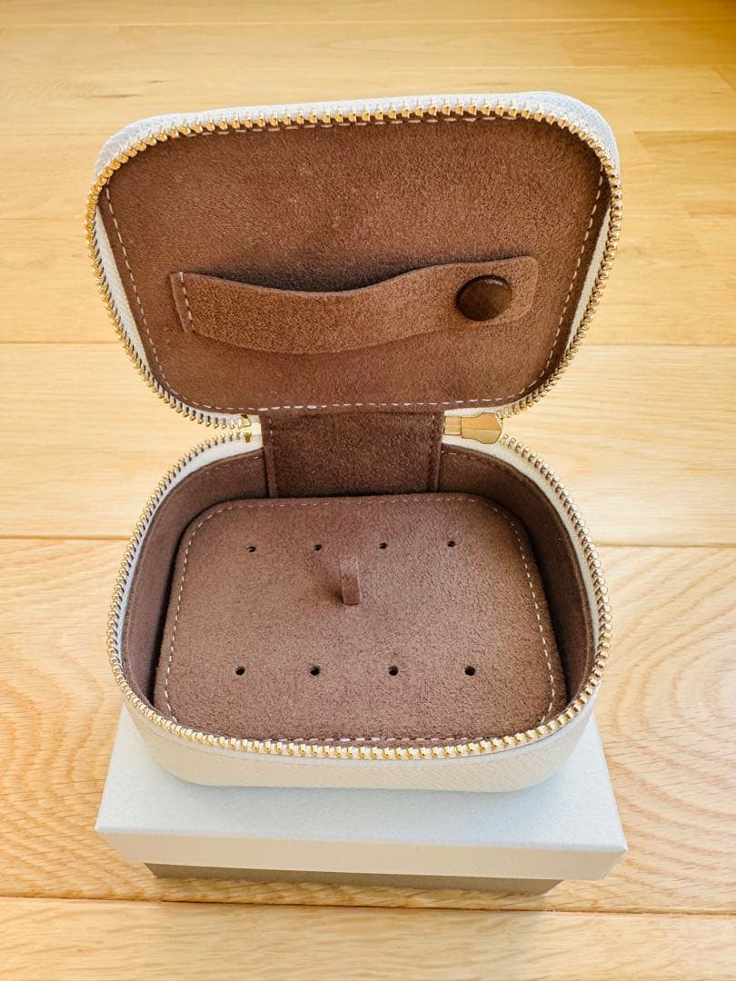 【新品箱付き】銀座伊東屋 ジュエリーケース シェルホワイト カラーチャート