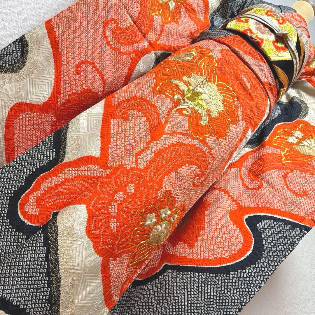21 振袖フルセット 正絹 朱赤 黒 金彩 絞り 駒刺繍 レトロ アンティーク