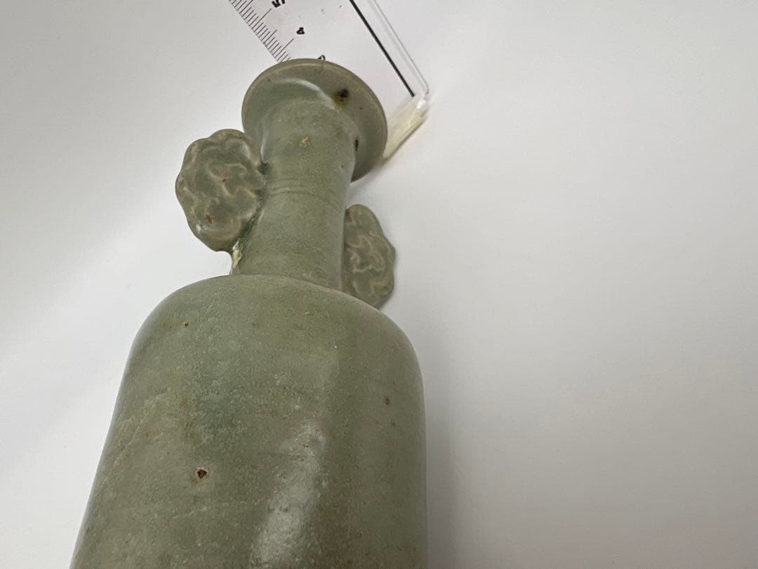 中国元代の竜泉窯瓶　骨董 古美術品　コレクション唐物　江戸　青磁アンティーク