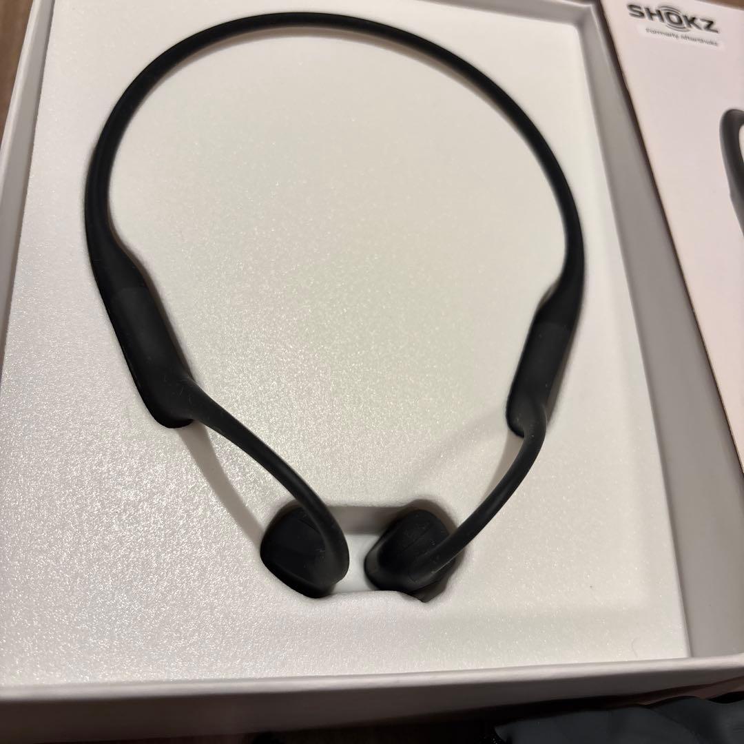 SHOKZ OPENRUN 骨伝導イヤホン