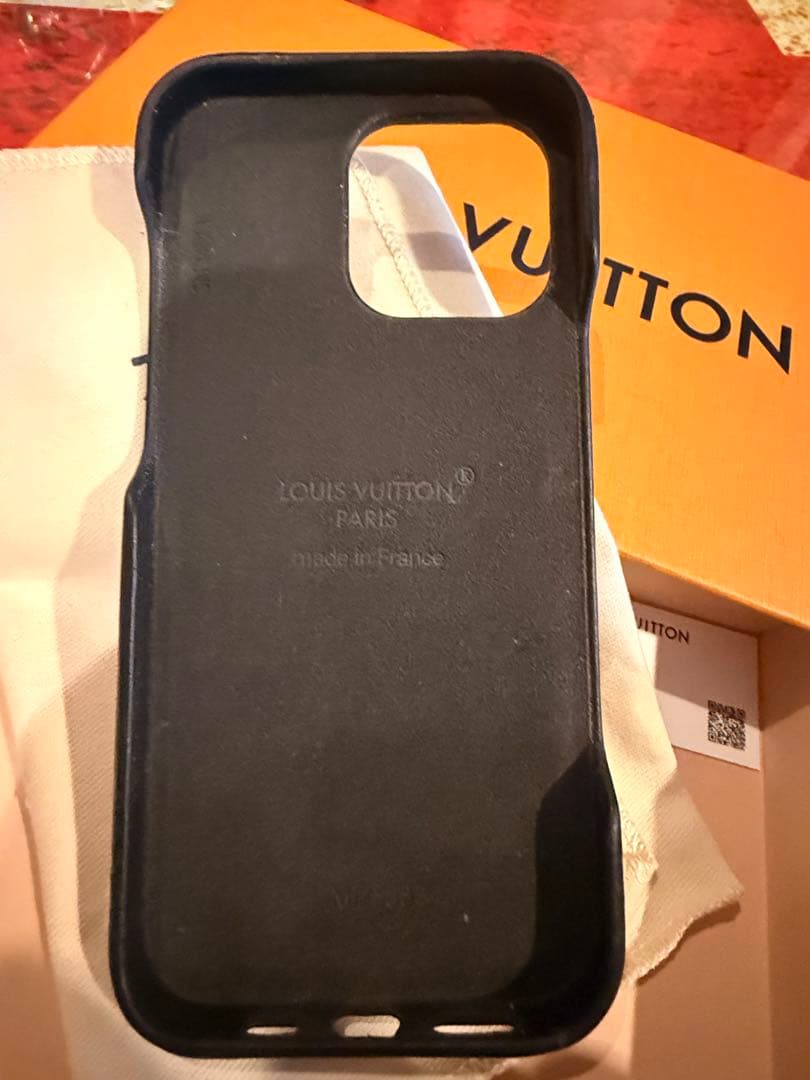 ルイヴィトンiPhone16Pro MAX正規品モノグラムバンパー専用箱付き