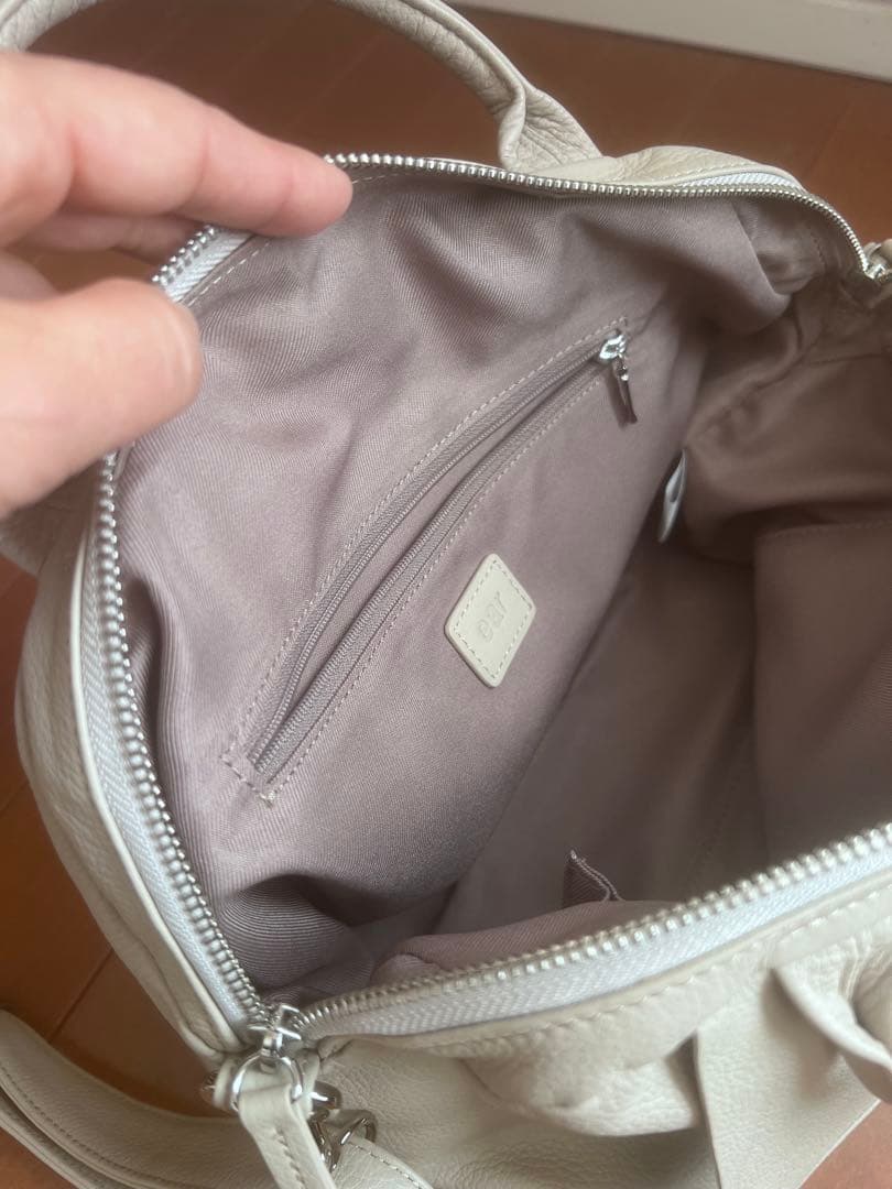 ear PAPILLONNER レザーフラップバッグS