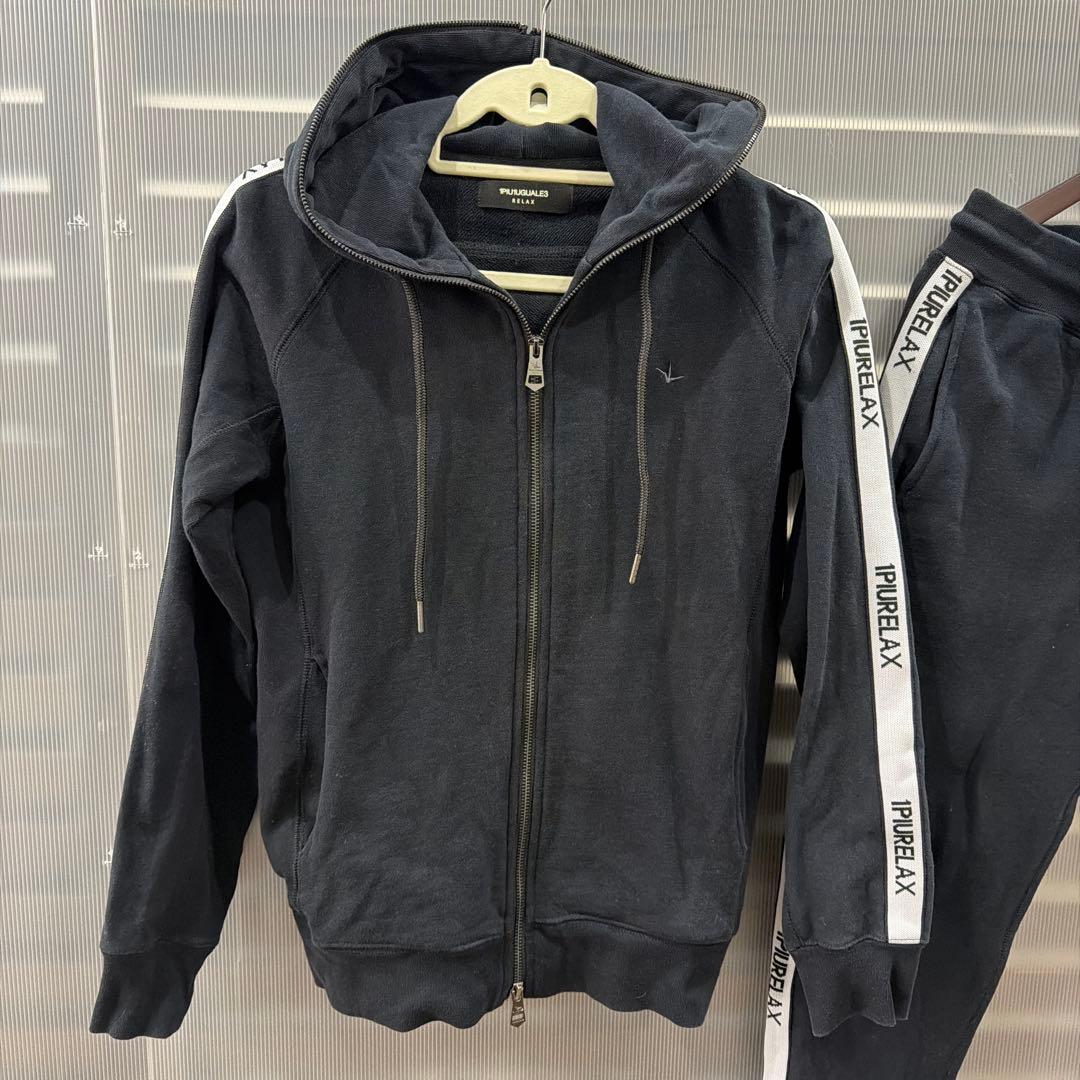 1piu1uguale3 ウノピゥウノウグァーレトレ セットアップ