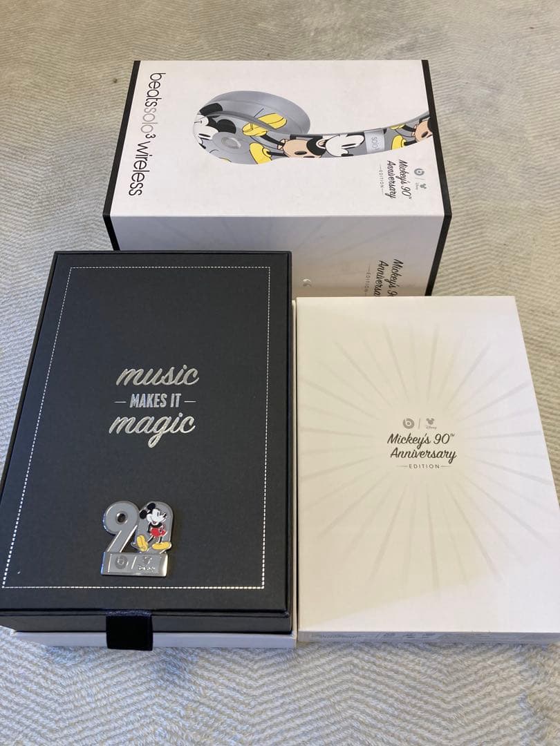 未使用beats solo3 wireless ミッキー90周年記念版