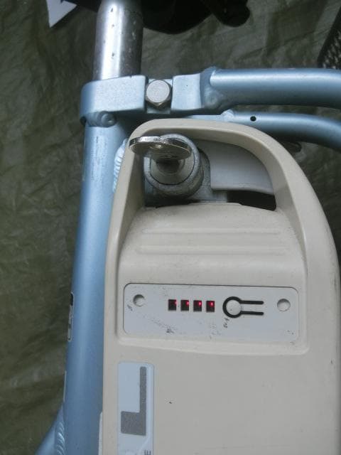 100：ブリヂストン　電動アシスト三輪車　ジャンク引取限定：埼玉県所沢市