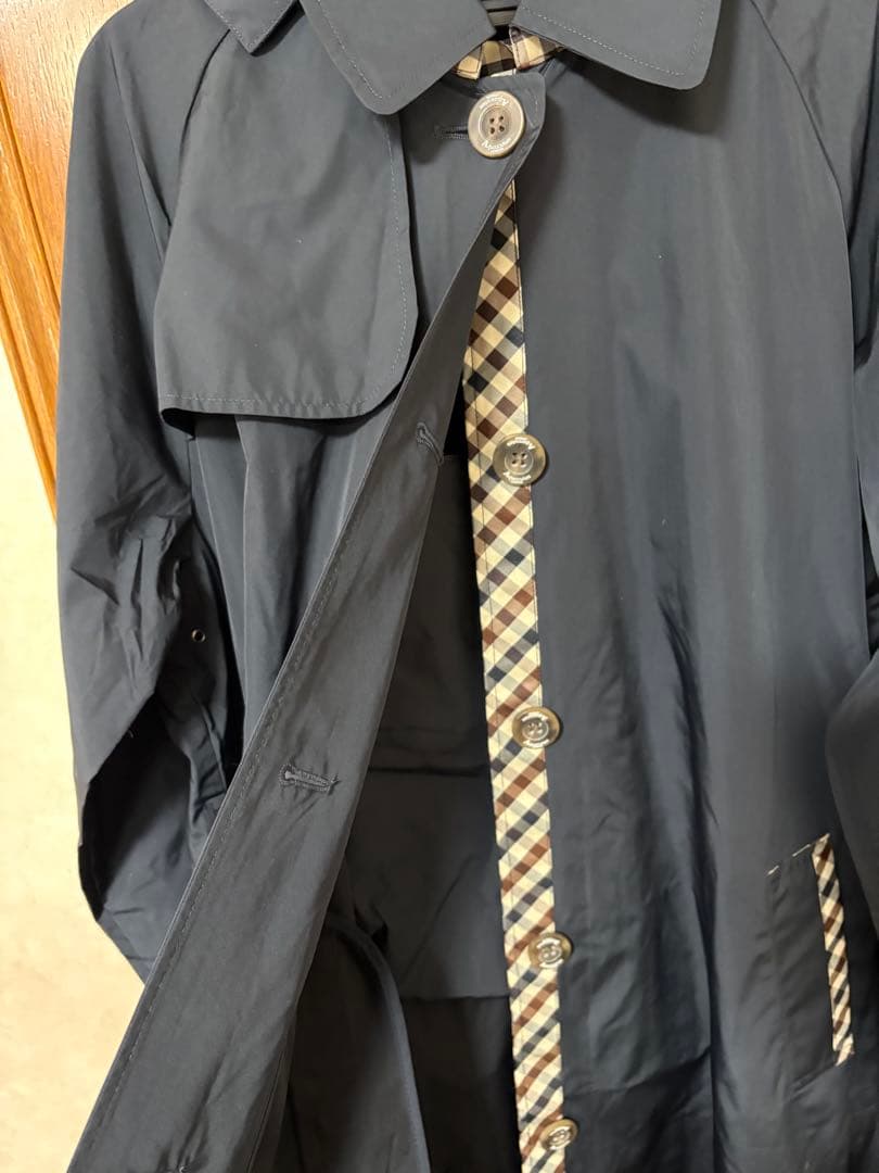 新品アクアスキュータム　レインコートL 定価20900円