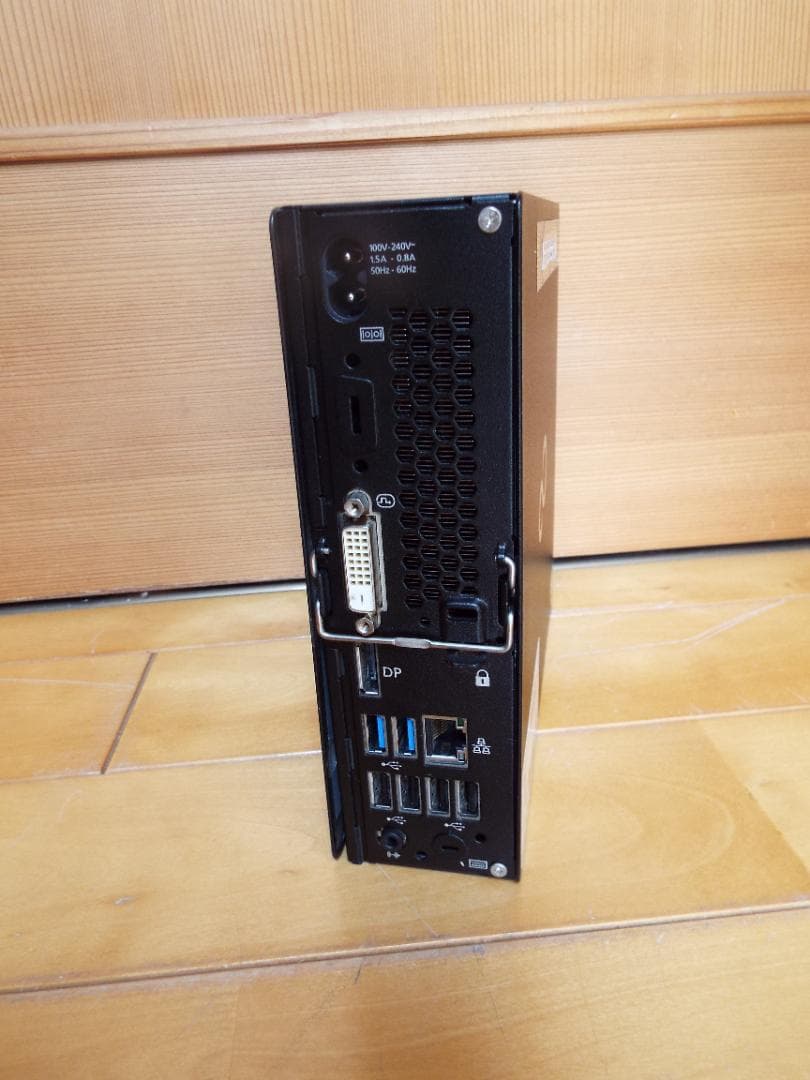 ミニデスクQ558/B i3-8100Tメモリ16G SSD256G win11