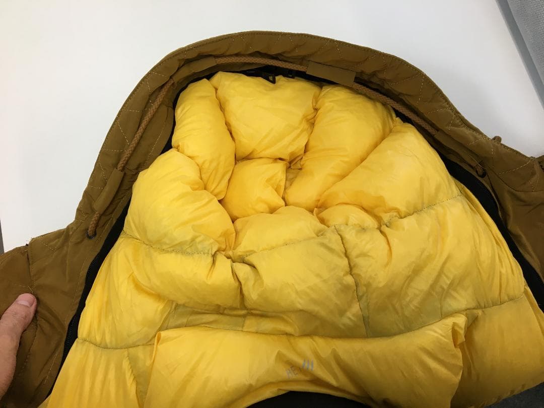 HETREGO ダウンジャケット