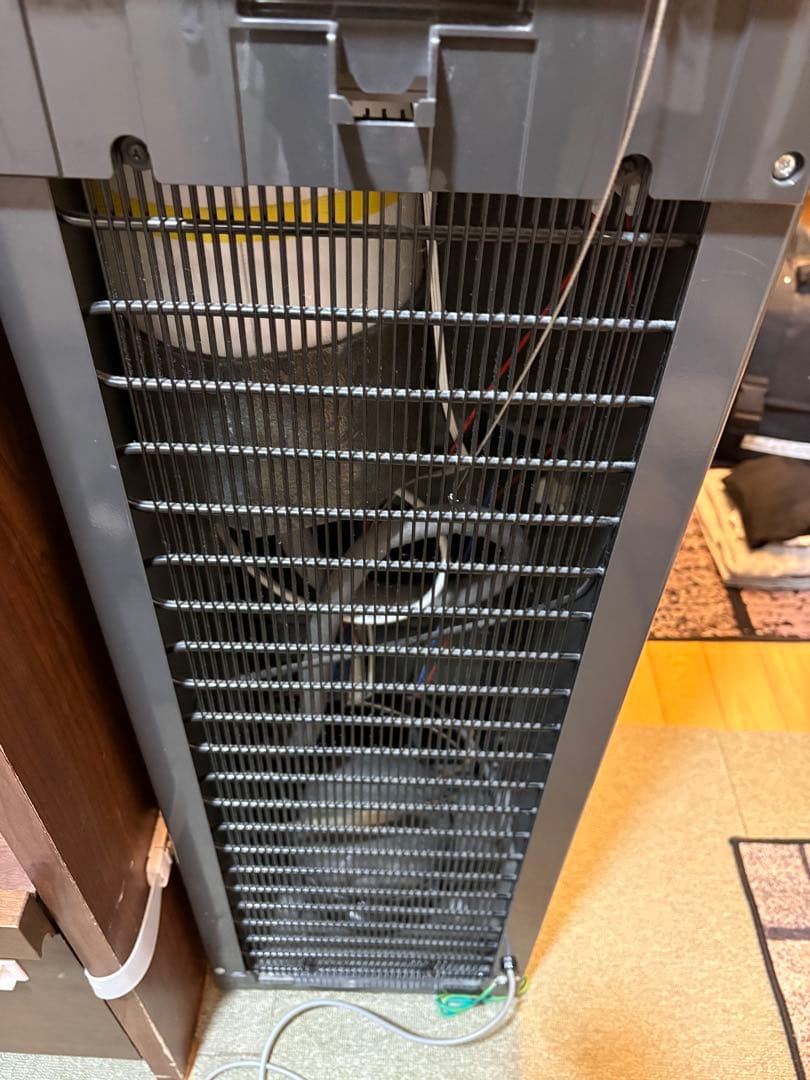 エブリィフレシャス ウォーターサーバー 美品 カートリッジ2個付 送料込