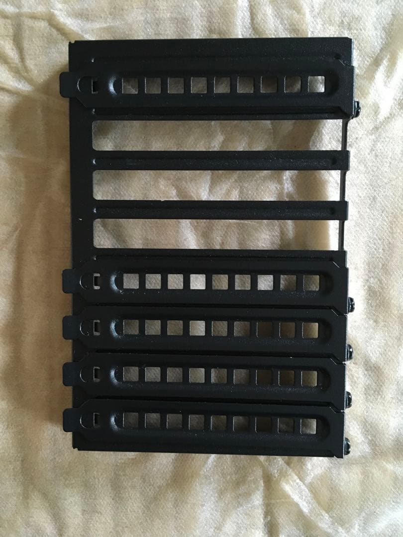 Core P90 TG　オープンフレーム　PCケース　欠品あり