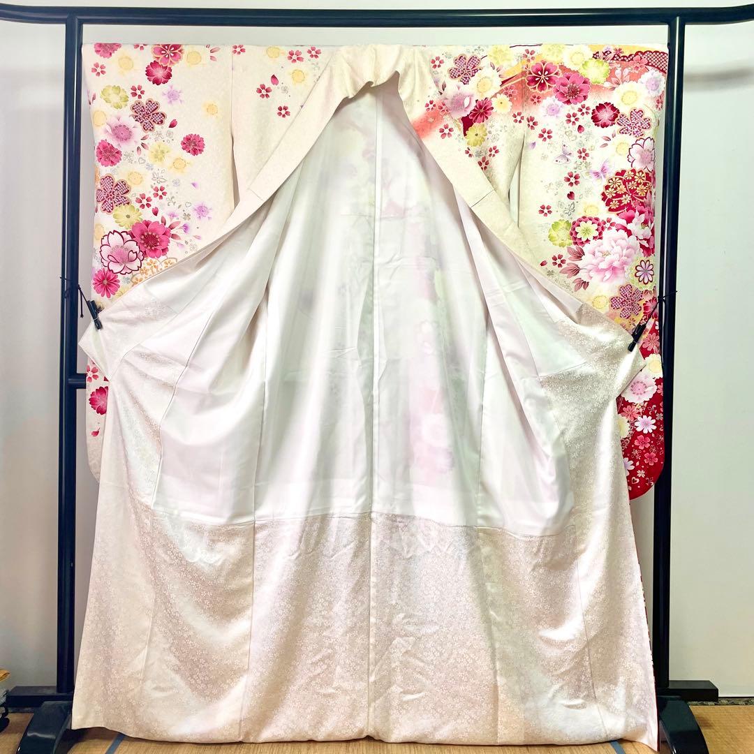 ［振袖］正絹　やわらかい白　生成り　桜　牡丹　蝶　箔　成人式