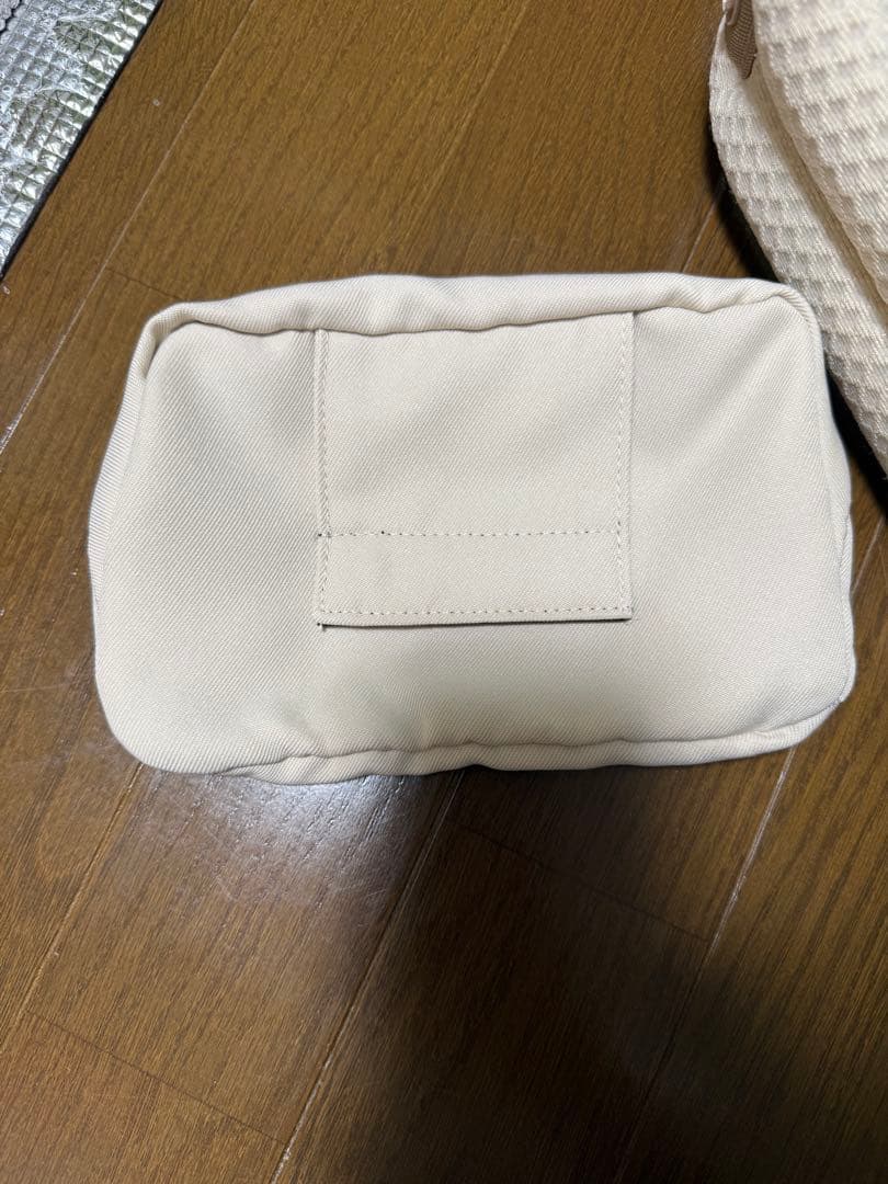 ergobaby OMNI Breeze 抱っこ紐 ベージュ・花柄