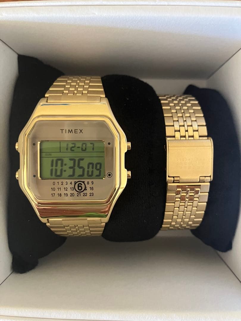 TIMEX mm6 ゴールド デジタル腕時計