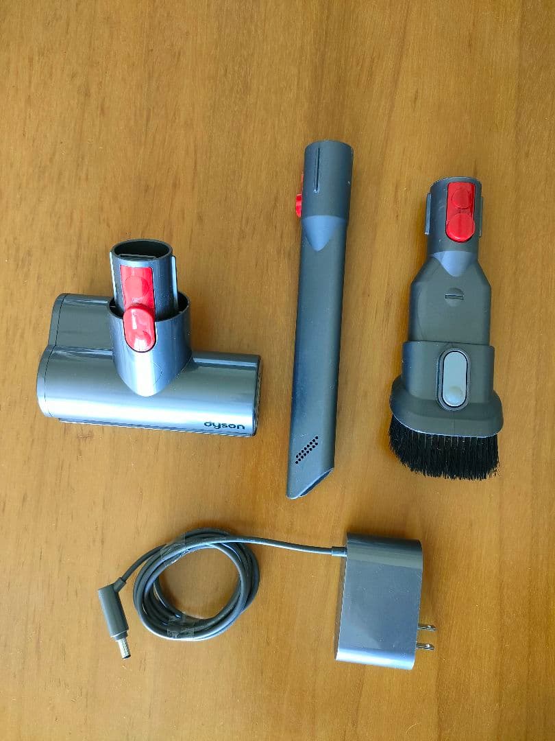 Dyson SV10 スティッククリーナー 本体＋ツールセット