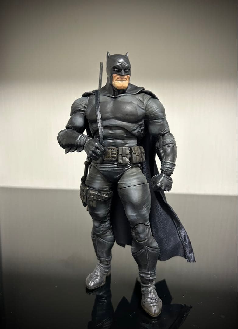 DCマルチバース　バットマン ダークナイトリターンズ フィギュア　カスタム品