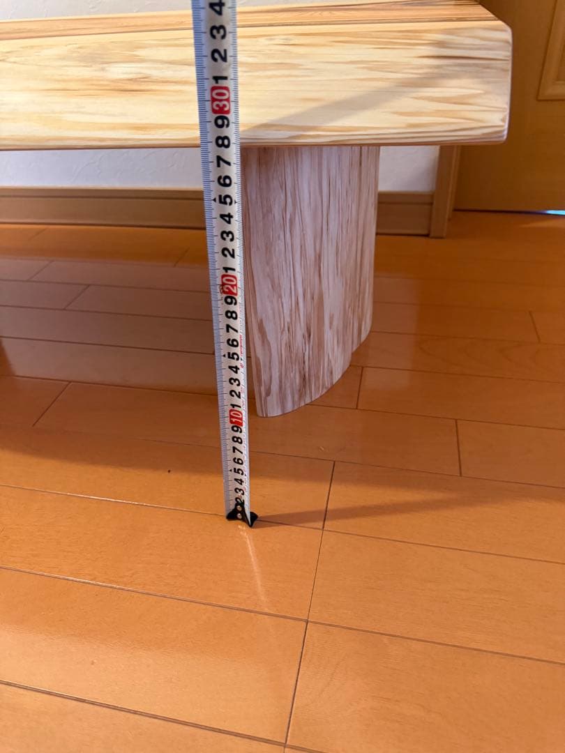 天然杉一枚板でか節テーブル 両面使用可能蜜蝋クリーム仕上げ‼️