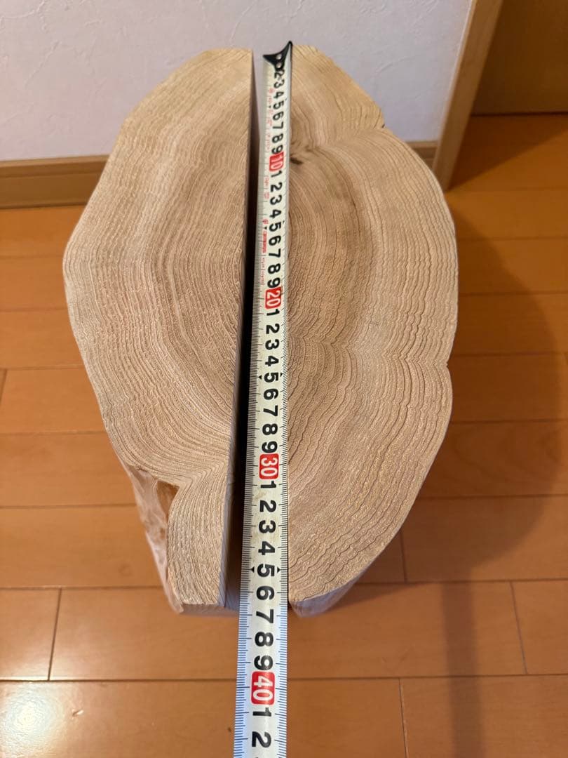 天然杉一枚板でか節テーブル 両面使用可能蜜蝋クリーム仕上げ‼️