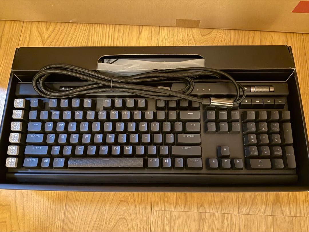 CORSAIR K95 RGB PLATINUM XT キーボード