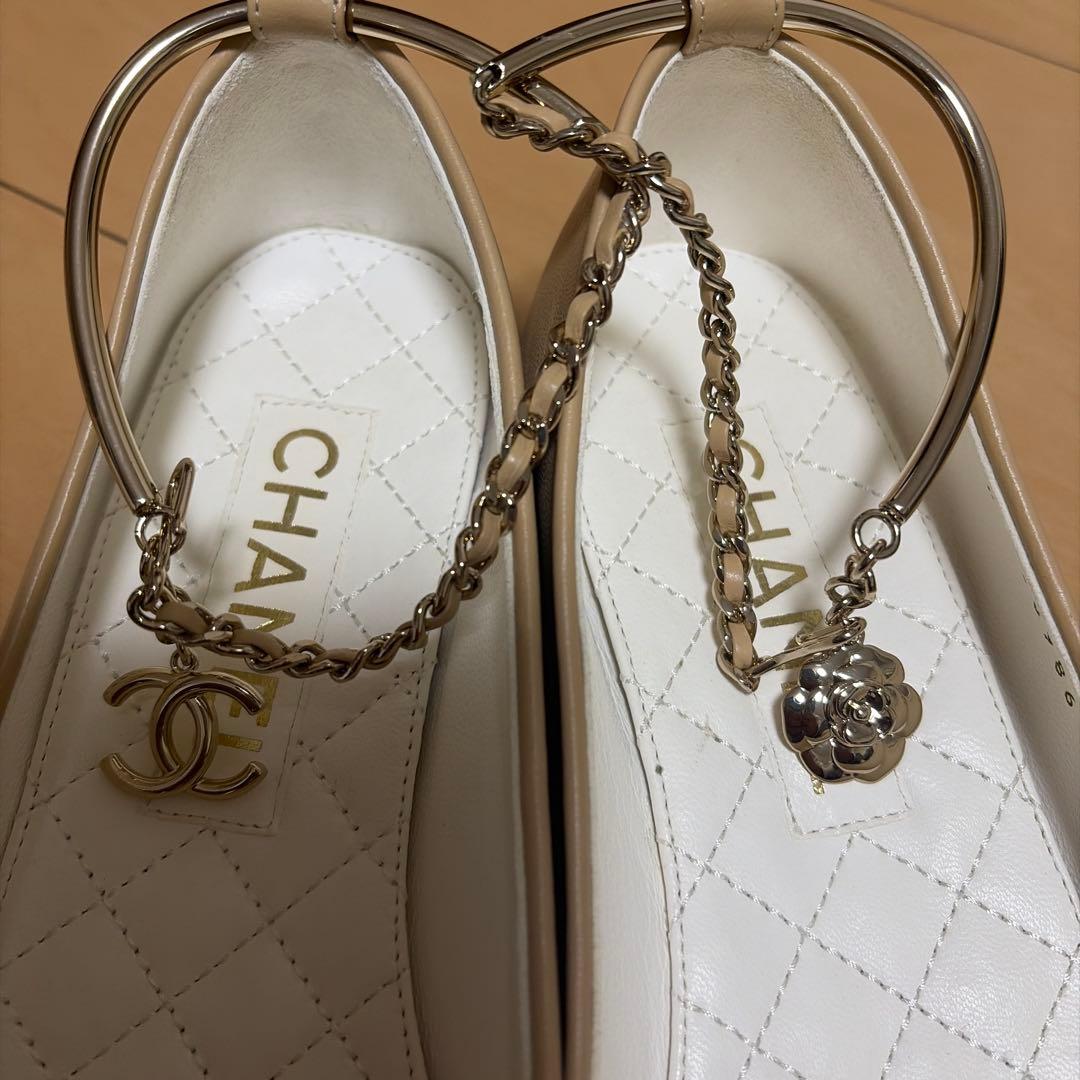 CHANEL ベージュ チェーン付きバレエシューズ